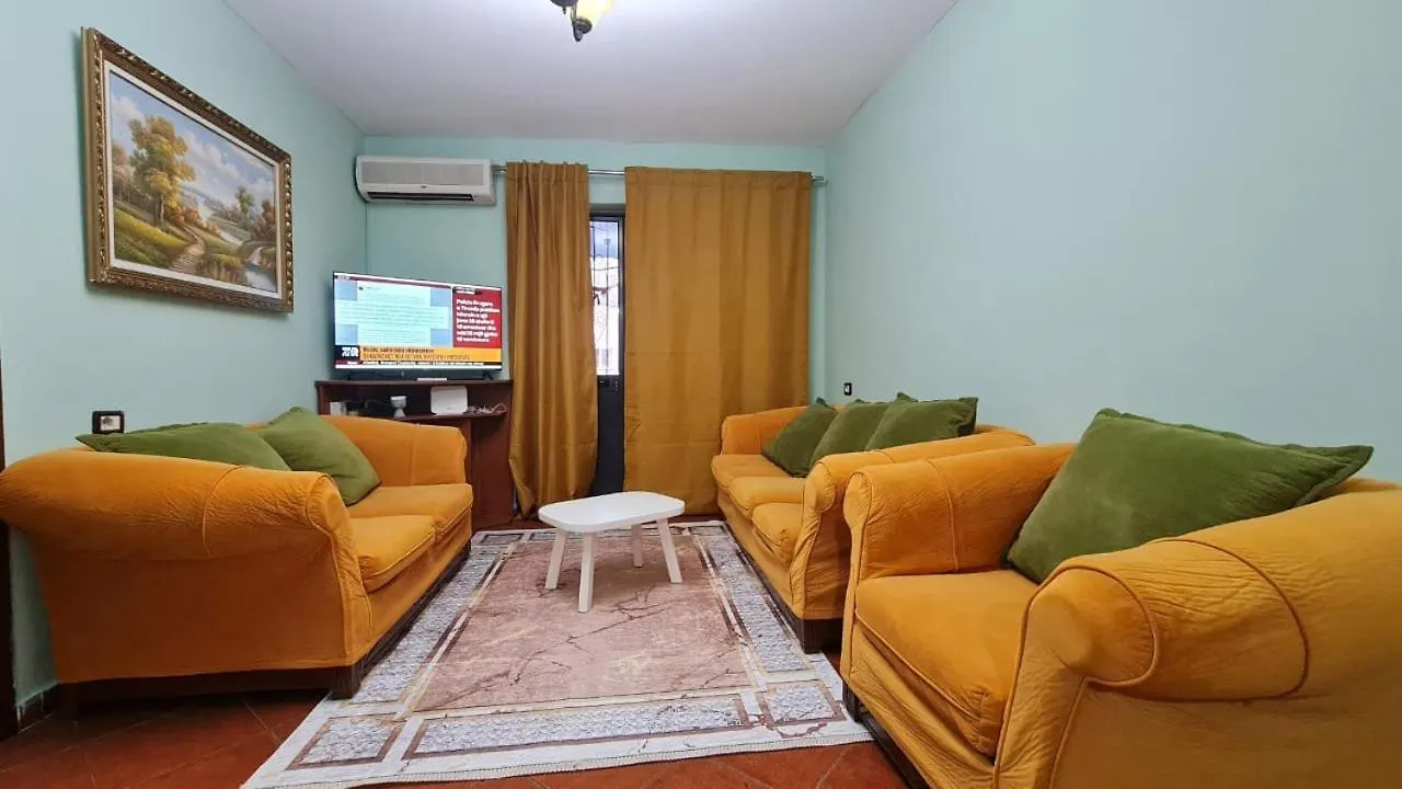 Calmly, Spacious Apartment Next To Usa Embassy Тирана